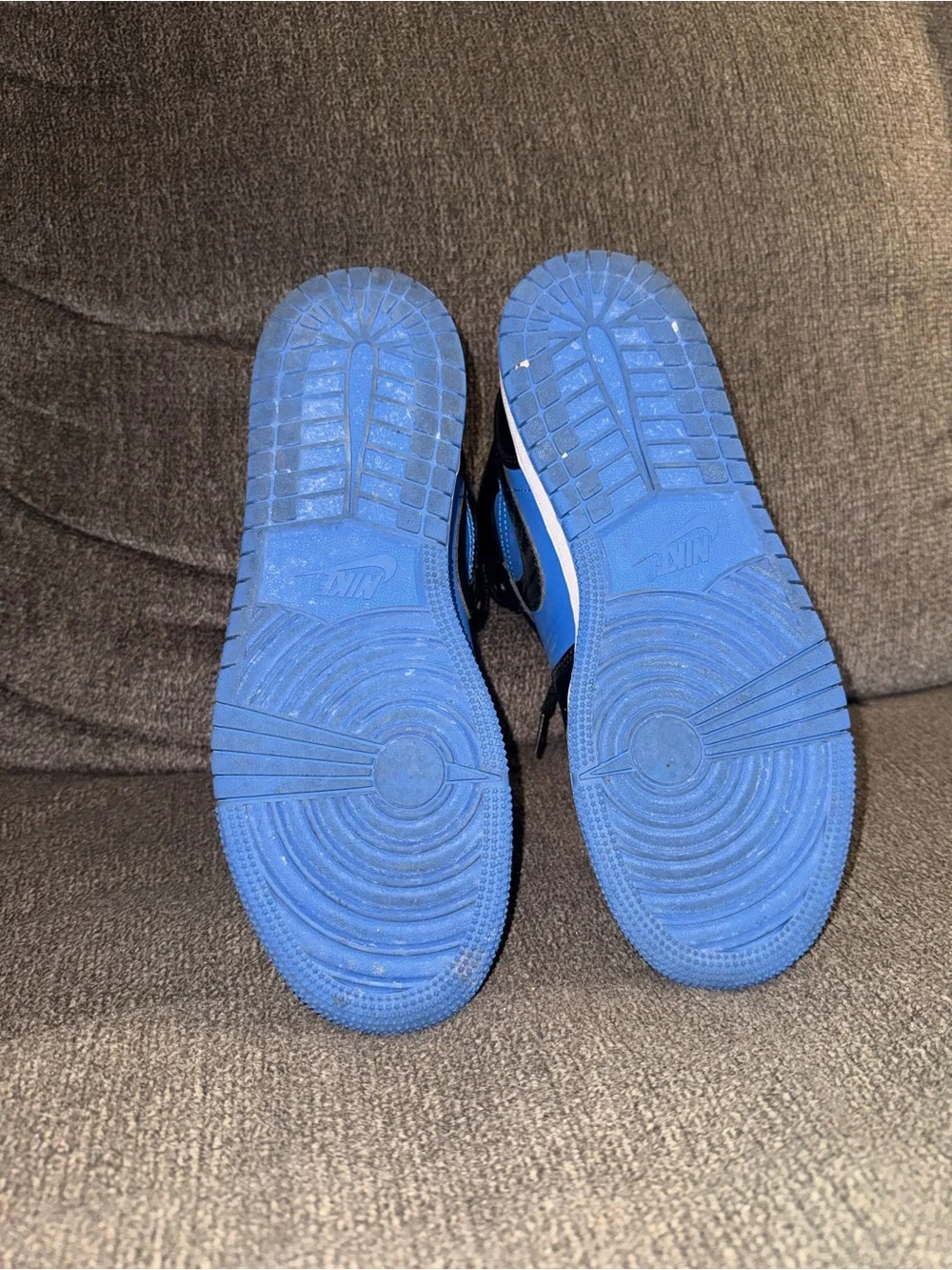 Nike High-Top Sneakers in Black and Blue